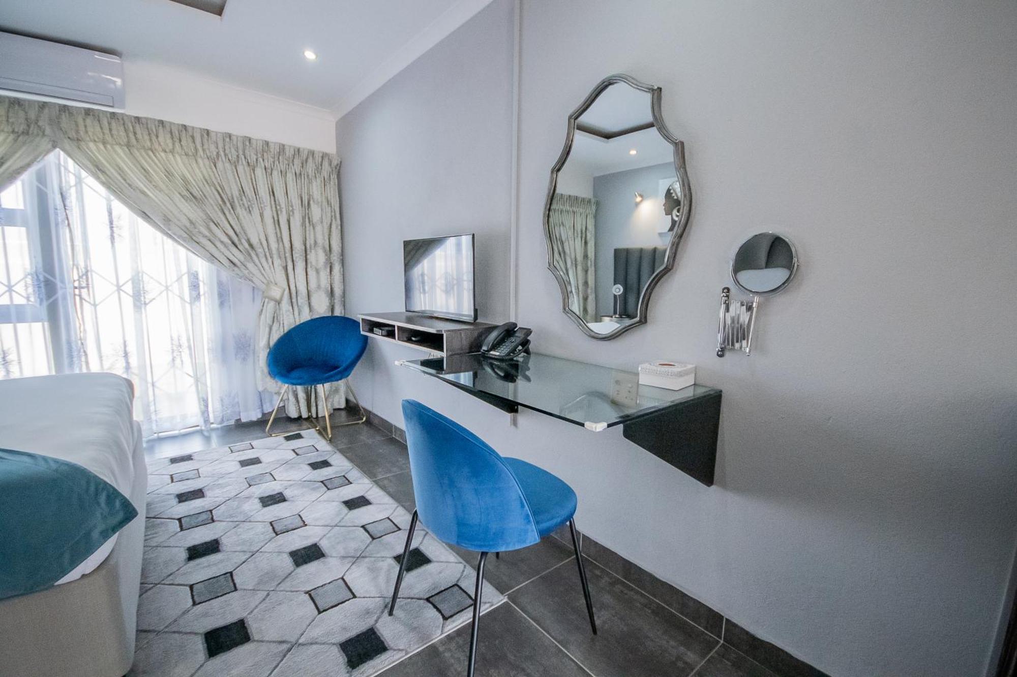 Superior Queen Room